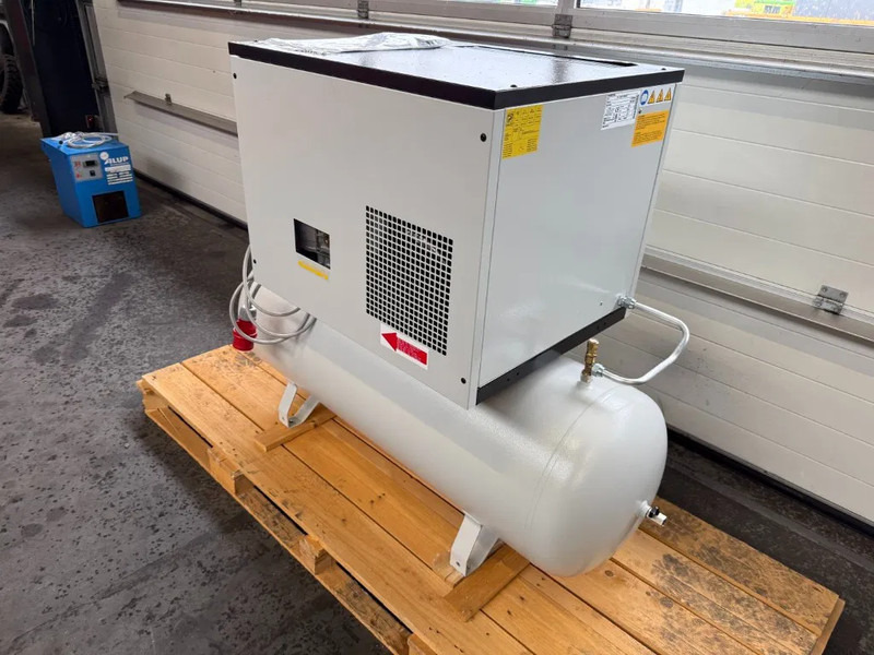 Fiac LS 8 - 200 Elektrische Schroefcompressor 6 kW 736 L / min 10 Bar New ! Overstock ! - מדחס אוויר: תמונה 5 Fiac LS 8 - 200 Elektrische Schroefcompressor 6 kW 736 L / min 10 Bar New ! Overstock ! - מדחס אוויר: תמונה 5