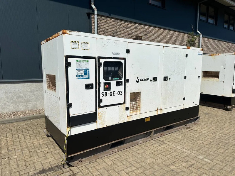 GESAN DVR 250 Volvo Leroy Somer 275 kVA Silent Rental generatorset - ערכת גנרטורים: תמונה 4 GESAN DVR 250 Volvo Leroy Somer 275 kVA Silent Rental generatorset - ערכת גנרטורים: תמונה 4