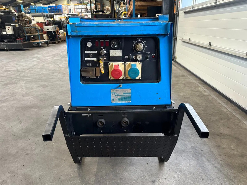 GenSet MPM 8 / 300 I-EL 8 kVA 300 Amp Las generatorset - ערכת גנרטורים: תמונה 3 GenSet MPM 8 / 300 I-EL 8 kVA 300 Amp Las generatorset - ערכת גנרטורים: תמונה 3