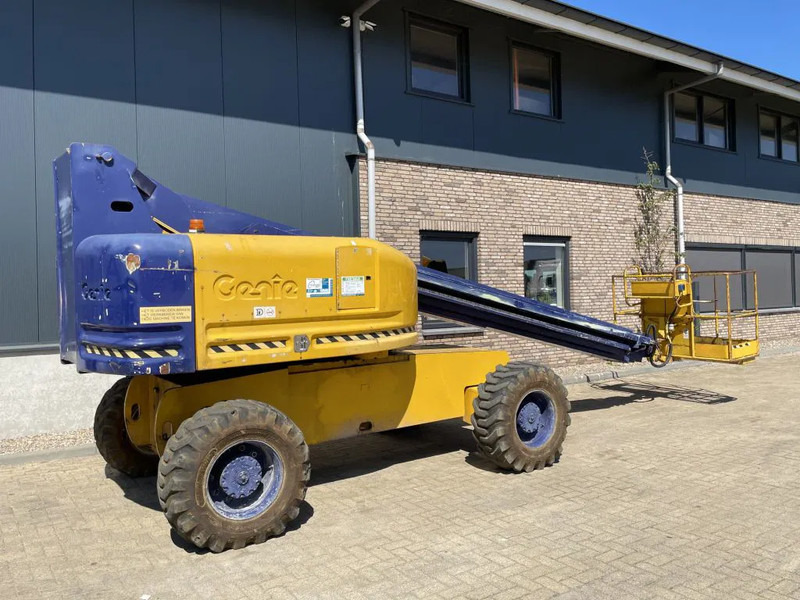 Genie S-60 Deutz Diesel 4 x 4 Telescoophoogwerker 17.6 meter werkhoogte - מוט טלסקופי: תמונה 5 Genie S-60 Deutz Diesel 4 x 4 Telescoophoogwerker 17.6 meter werkhoogte - מוט טלסקופי: תמונה 5