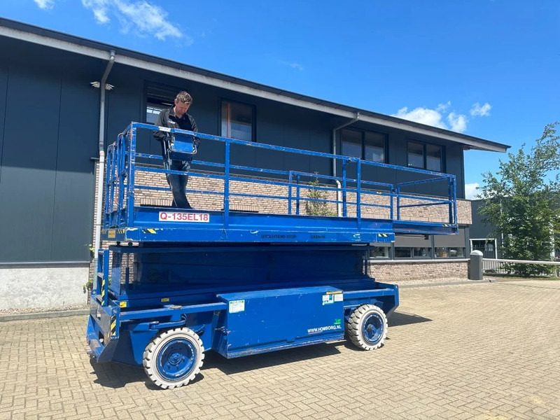 Holland lift Q-135EL18 Elektra Schaarhoogwerker 15.5 meter werkhoogte 873 uur - מעלית מספריים: תמונה 2 Holland lift Q-135EL18 Elektra Schaarhoogwerker 15.5 meter werkhoogte 873 uur - מעלית מספריים: תמונה 2
