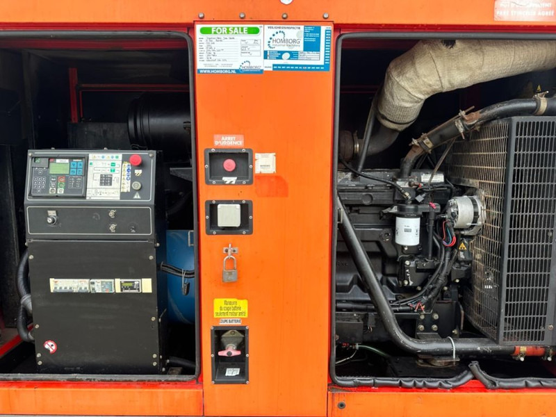 Ingersoll Rand G160 John Deere Leroy Somer 165 kVA Silent Rental generatorset - ערכת גנרטורים: תמונה 2 Ingersoll Rand G160 John Deere Leroy Somer 165 kVA Silent Rental generatorset - ערכת גנרטורים: תמונה 2