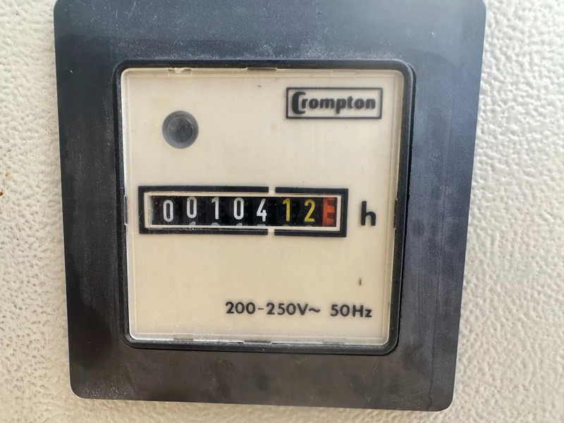 Iveco 8041 I 06.55 Leroy Somer 45 KVA noodstroom generatorset as New ! 104 hours - ערכת גנרטורים: תמונה 5 Iveco 8041 I 06.55 Leroy Somer 45 KVA noodstroom generatorset as New ! 104 hours - ערכת גנרטורים: תמונה 5