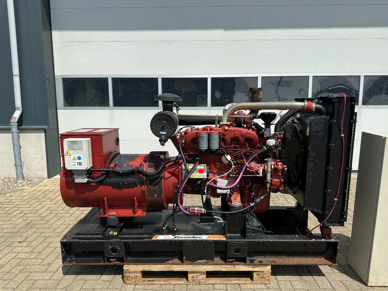 Iveco 8061 Marelli 150 kVA noodstroom generatorset ATS automatische netovername - ערכת גנרטורים: תמונה 5 Iveco 8061 Marelli 150 kVA noodstroom generatorset ATS automatische netovername - ערכת גנרטורים: תמונה 5