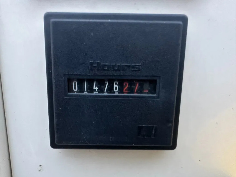 Iveco 8061 SI 07.05 A 550 Marelli 100 kVA noodstroom generatorset - ערכת גנרטורים: תמונה 4 Iveco 8061 SI 07.05 A 550 Marelli 100 kVA noodstroom generatorset - ערכת גנרטורים: תמונה 4