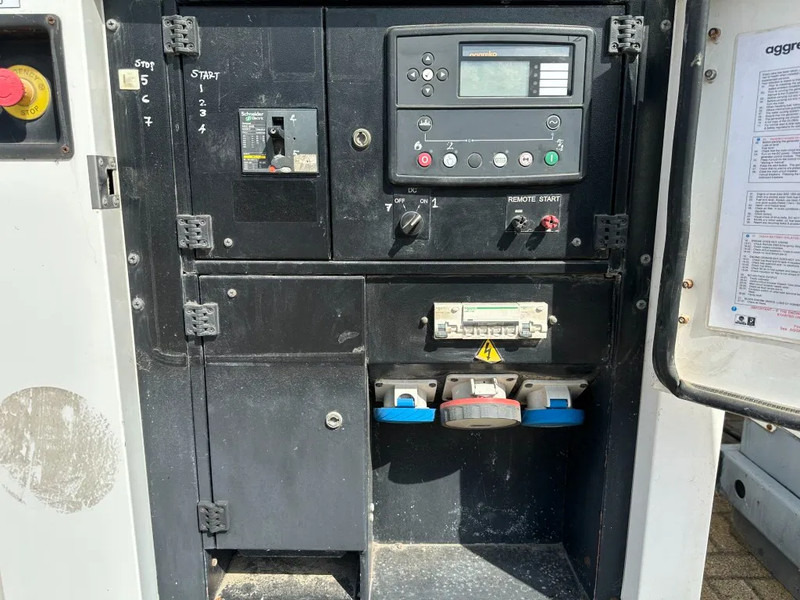 Iveco FPT F32 AM1A Leroy Somer 32 kVA Silent generatorset 129 hours ! - ערכת גנרטורים: תמונה 3 Iveco FPT F32 AM1A Leroy Somer 32 kVA Silent generatorset 129 hours ! - ערכת גנרטורים: תמונה 3
