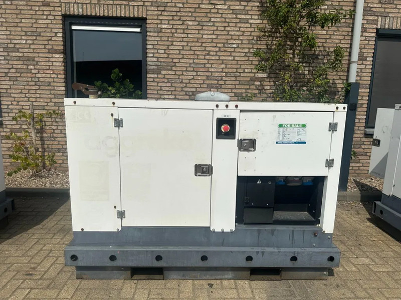 Iveco FPT F32 AM1A Leroy Somer 32 kVA Silent generatorset 368 hours ! - ערכת גנרטורים: תמונה 1 Iveco FPT F32 AM1A Leroy Somer 32 kVA Silent generatorset 368 hours ! - ערכת גנרטורים: תמונה 1