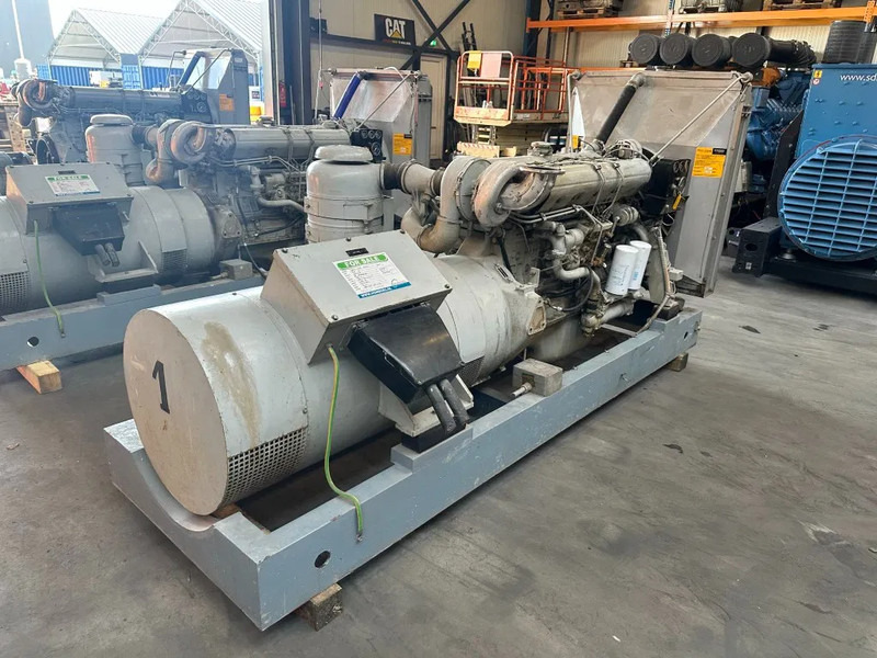 Iveco Fiat Aifo 821 SI 200 kVA noodstroom generatorset 339 hours ! - ערכת גנרטורים: תמונה 1 Iveco Fiat Aifo 821 SI 200 kVA noodstroom generatorset 339 hours ! - ערכת גנרטורים: תמונה 1