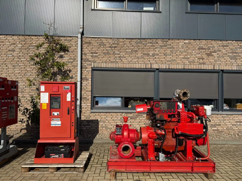 John Deere 6068 HF 120 Armstrong 452 m3 / h Diesel Waterpomp brandschade - משאבת מים: תמונה 1 John Deere 6068 HF 120 Armstrong 452 m3 / h Diesel Waterpomp brandschade - משאבת מים: תמונה 1