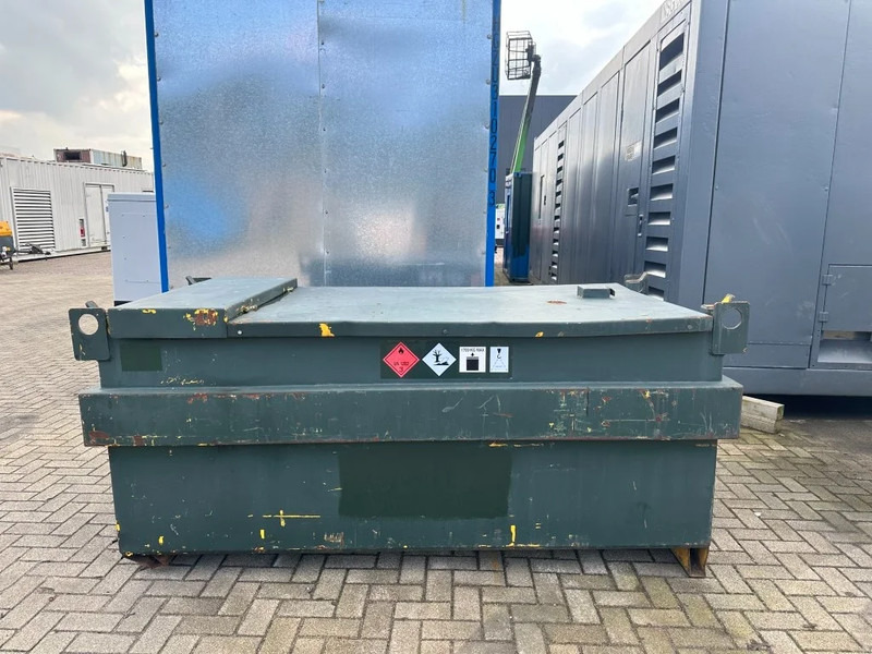 Kiwa IBC Steenbergen KIWA IBC 1500 liter dieseltank met handpomp - מכל אחסון: תמונה 1 Kiwa IBC Steenbergen KIWA IBC 1500 liter dieseltank met handpomp - מכל אחסון: תמונה 1