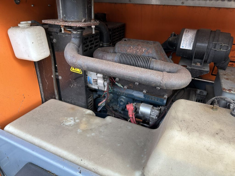 מגדל תאורה Kubota D905 Allmand Mobiele Lichtmast Aggregaat Light Tower 8.1 meter: תמונה 18 מגדל תאורה Kubota D905 Allmand Mobiele Lichtmast Aggregaat Light Tower 8.1 meter: תמונה 18