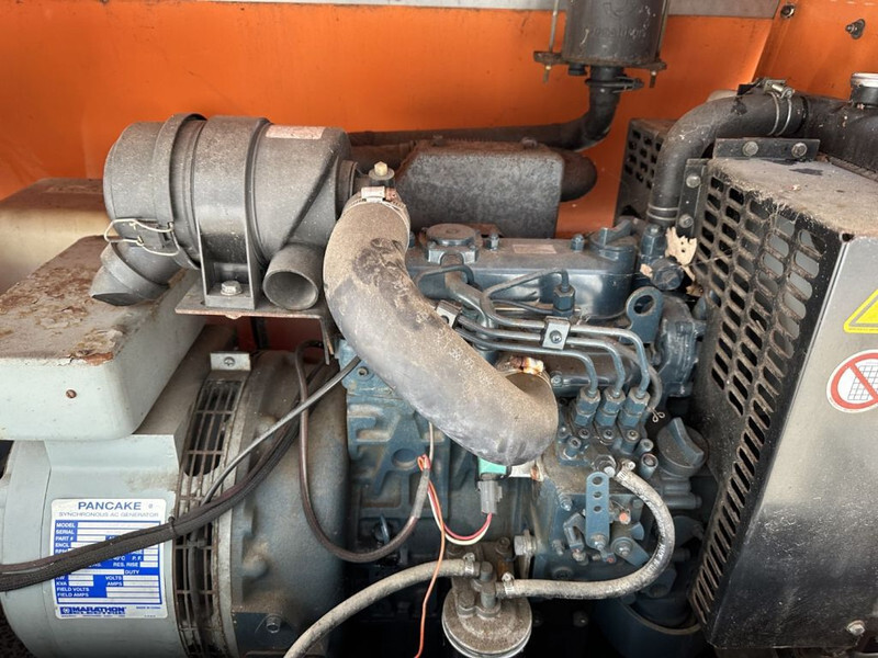 מגדל תאורה Kubota D905 Allmand Mobiele Lichtmast Aggregaat Light Tower 8.1 meter: תמונה 10 מגדל תאורה Kubota D905 Allmand Mobiele Lichtmast Aggregaat Light Tower 8.1 meter: תמונה 10