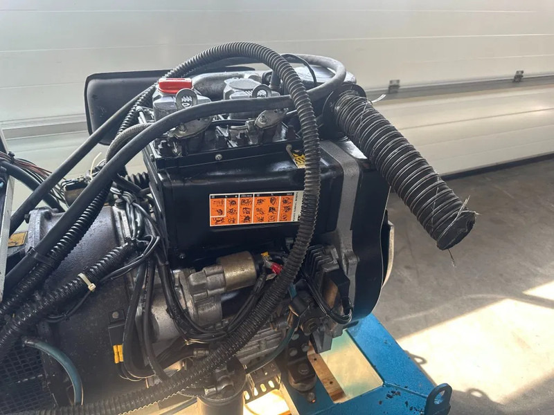 ערכת גנרטורים Lombardini 9LD 561-2 Mecc Alte Spa 16 kVA generatorset: תמונה 9