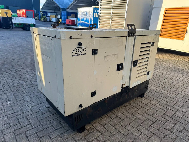 Mitsubishi S4Q Fogo Mecc Alte Spa 20 kVA Silent generatorset - ערכת גנרטורים: תמונה 2 Mitsubishi S4Q Fogo Mecc Alte Spa 20 kVA Silent generatorset - ערכת גנרטורים: תמונה 2