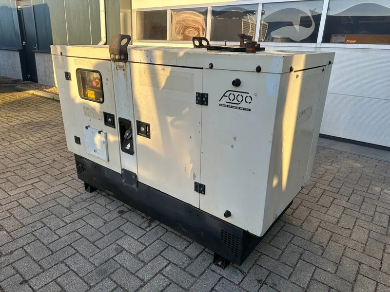 Mitsubishi S4Q Fogo Mecc Alte Spa 20 kVA Silent generatorset - ערכת גנרטורים: תמונה 4 Mitsubishi S4Q Fogo Mecc Alte Spa 20 kVA Silent generatorset - ערכת גנרטורים: תמונה 4