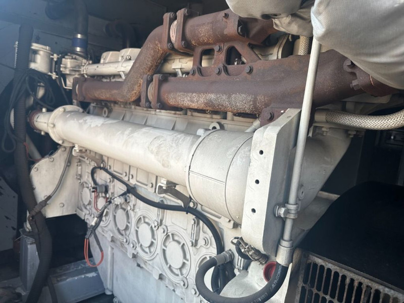Perkins 4006-23TAG3A Stamford 900 kVA Silent generatorset - ערכת גנרטורים: תמונה 5 Perkins 4006-23TAG3A Stamford 900 kVA Silent generatorset - ערכת גנרטורים: תמונה 5