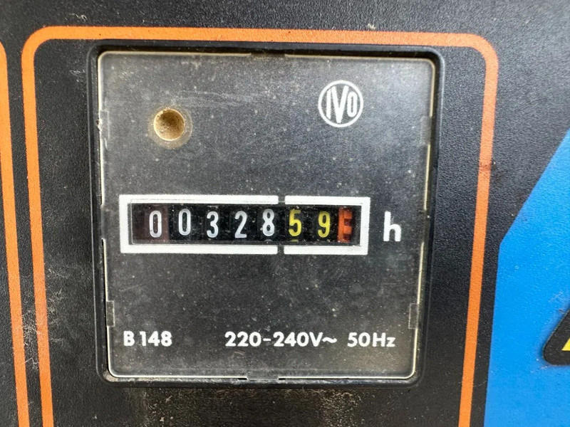 SDMO Yanmar Leroy Somer 50 kVA noodstroom generatorset 328 hours ! - ערכת גנרטורים: תמונה 5 SDMO Yanmar Leroy Somer 50 kVA noodstroom generatorset 328 hours ! - ערכת גנרטורים: תמונה 5