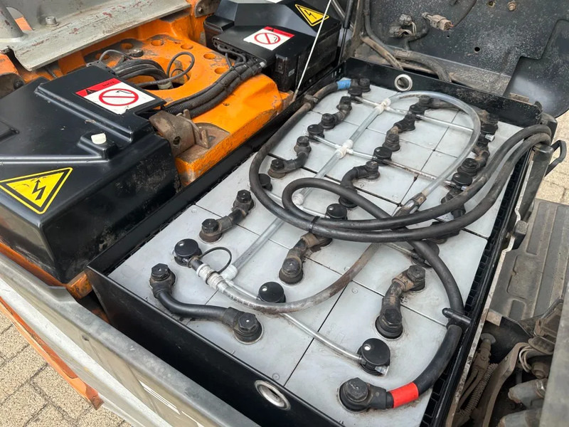 Still RX 50-15 Triplex Freelift Sideshift Elektra Heftruck 1.5 ton Accu 2021 - מלגזה חשמלית: תמונה 4 Still RX 50-15 Triplex Freelift Sideshift Elektra Heftruck 1.5 ton Accu 2021 - מלגזה חשמלית: תמונה 4
