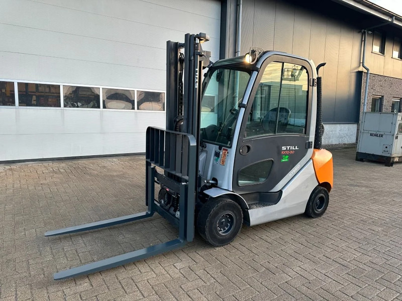 Still RX 70-30 T 3 ton Duplex Sideshift LPG Heftruck - מלגזת LPG: תמונה 3 Still RX 70-30 T 3 ton Duplex Sideshift LPG Heftruck - מלגזת LPG: תמונה 3