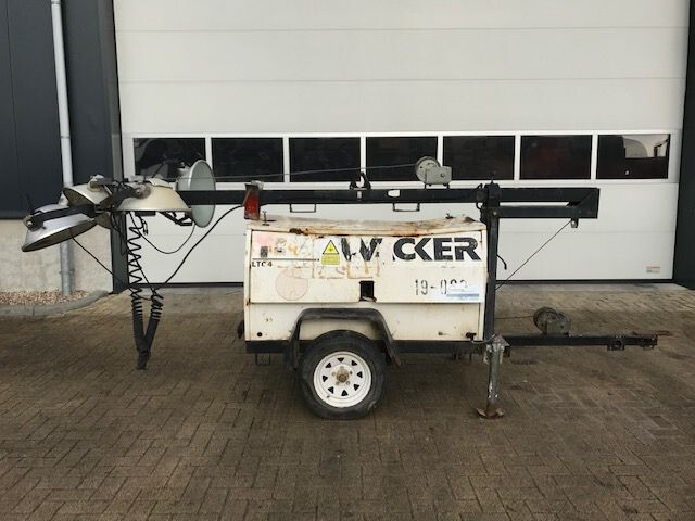 Wacker LTC4L Lombardini Diesel Mobiele light tower lichtmast aggregaat - מגדל תאורה: תמונה 1 Wacker LTC4L Lombardini Diesel Mobiele light tower lichtmast aggregaat - מגדל תאורה: תמונה 1