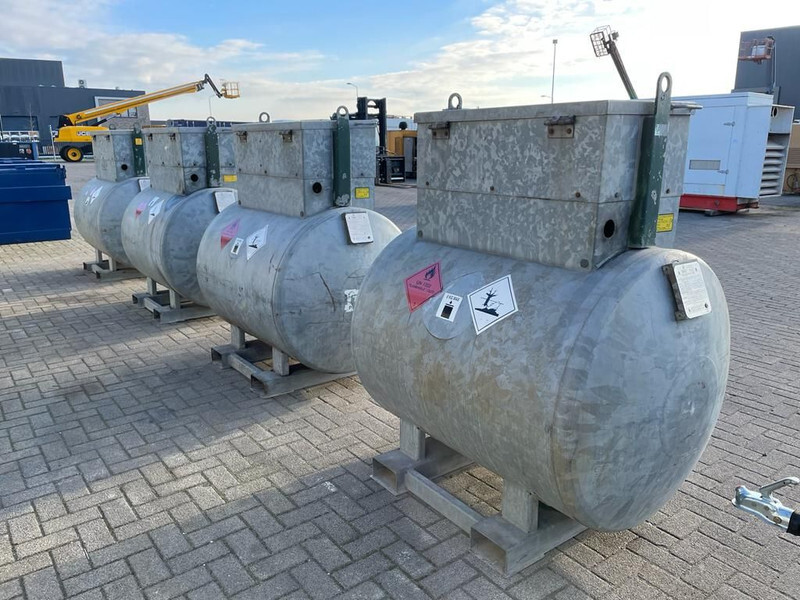 Dieseltank Rietberg 1000 liter Dieseltank Gegalvaniseerd - מכל אחסון: תמונה 5 Dieseltank Rietberg 1000 liter Dieseltank Gegalvaniseerd - מכל אחסון: תמונה 5