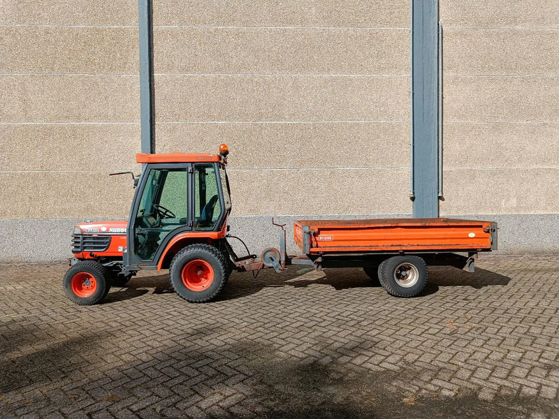 Kubota B2410 met Nimos Kipper - טרקטור גרירה: תמונה 3 Kubota B2410 met Nimos Kipper - טרקטור גרירה: תמונה 3