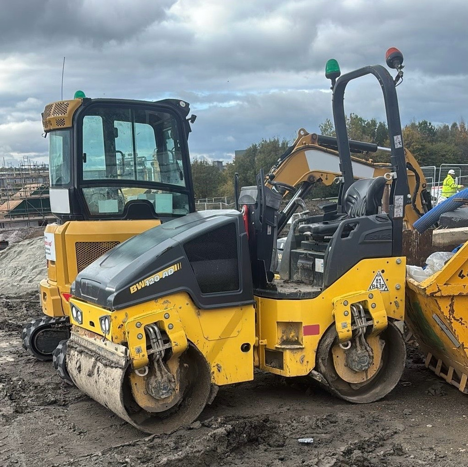 Bomag BW 120 AD-5 - רולר כביש: תמונה 1 Bomag BW 120 AD-5 - רולר כביש: תמונה 1