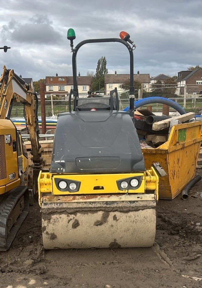 Bomag BW 120 AD-5 - רולר כביש: תמונה 2 Bomag BW 120 AD-5 - רולר כביש: תמונה 2