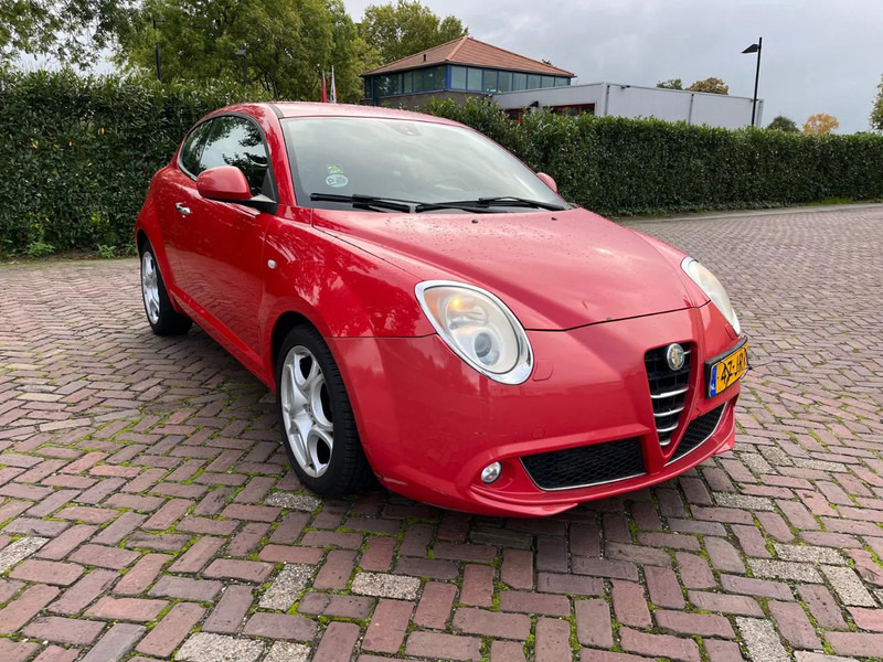 Alfa Romeo MiTo 1.4 T - האצ'בק: תמונה 4 Alfa Romeo MiTo 1.4 T - האצ'בק: תמונה 4