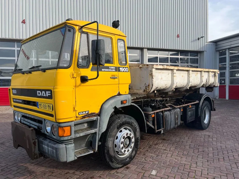 DAF 1900 F HAAKARM - מוביל מכולות/ משאית החלפת גוף: תמונה 1 DAF 1900 F HAAKARM - מוביל מכולות/ משאית החלפת גוף: תמונה 1