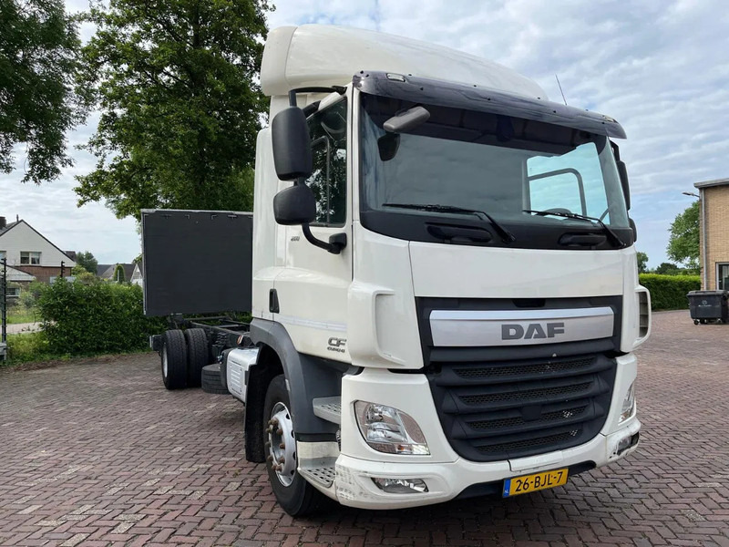 DAF CF 260 CF 260 FA CHASSIS CABINE EURO 6 - משאית עם שלדת תא: תמונה 4 DAF CF 260 CF 260 FA CHASSIS CABINE EURO 6 - משאית עם שלדת תא: תמונה 4
