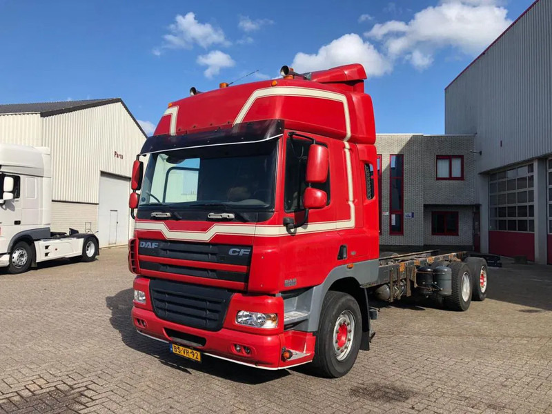 DAF CF 85 FAN CF 85.410 EURO 5 - משאית עם שלדת תא: תמונה 3 DAF CF 85 FAN CF 85.410 EURO 5 - משאית עם שלדת תא: תמונה 3