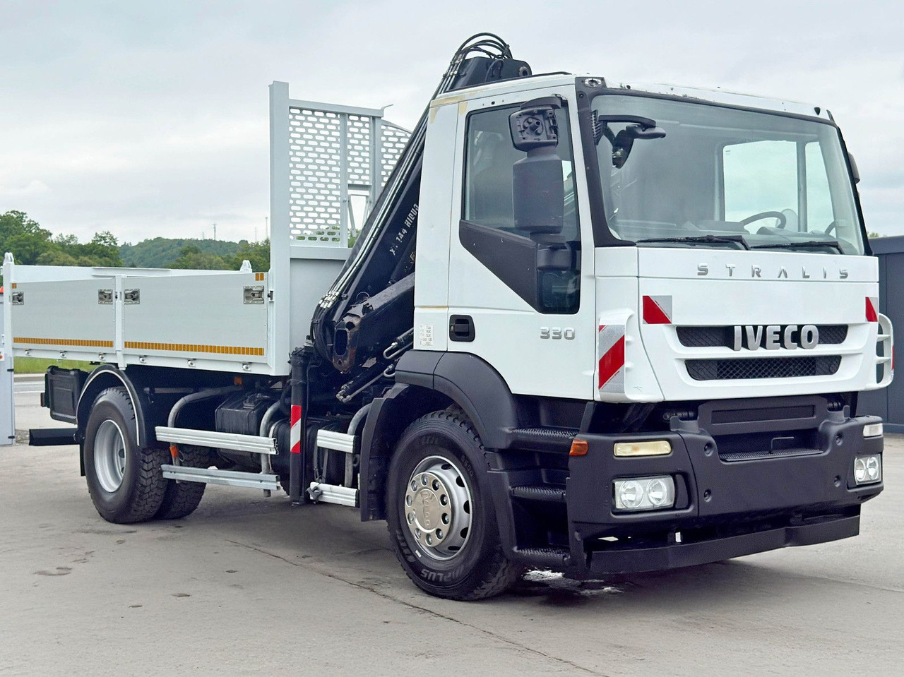 Iveco STRALIS 330 *HIAB 144 BS-3 HIDUO* TOPZUSTAND - מזהיר, משאית מנוף: תמונה 4 Iveco STRALIS 330 *HIAB 144 BS-3 HIDUO* TOPZUSTAND - מזהיר, משאית מנוף: תמונה 4
