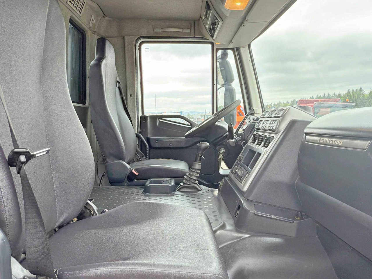 מזהיר, משאית מנוף Iveco STRALIS 330 *HIAB 144 BS-3 HIDUO* TOPZUSTAND: תמונה 11