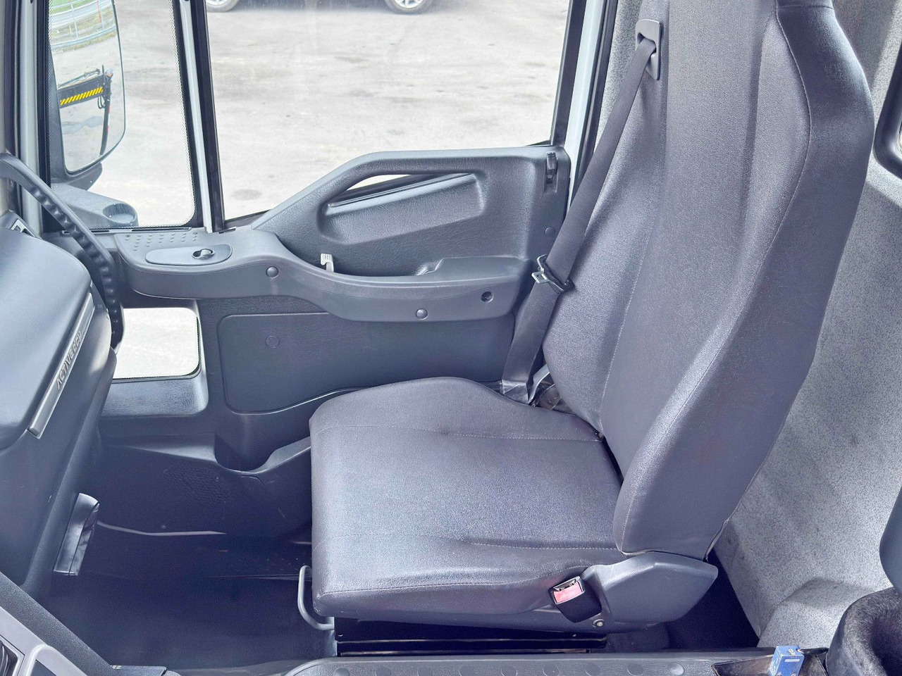 מזהיר, משאית מנוף Iveco STRALIS 330 *HIAB 144 BS-3 HIDUO* TOPZUSTAND: תמונה 10