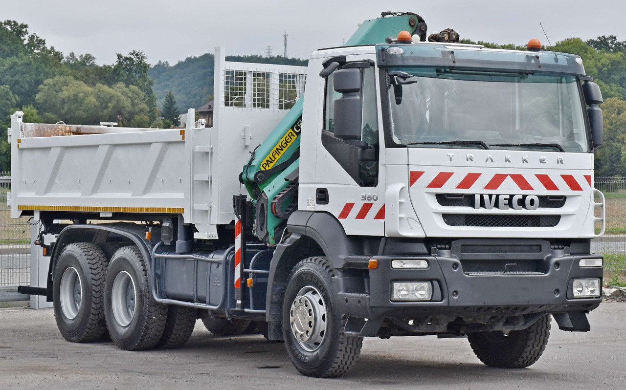 Iveco TRAKKER 360 * Kipper 5,20m* PK 16502 / FUNK*6x4 - מזהיר, משאית מנוף: תמונה 4 Iveco TRAKKER 360 * Kipper 5,20m* PK 16502 / FUNK*6x4 - מזהיר, משאית מנוף: תמונה 4