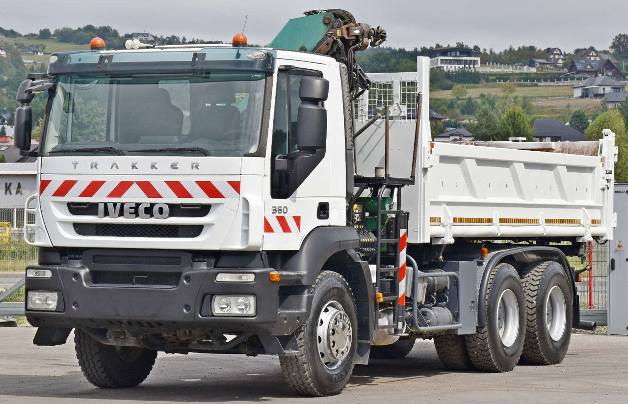 Iveco TRAKKER 360 * Kipper 5,20m* PK 16502 / FUNK*6x4 - מזהיר, משאית מנוף: תמונה 5 Iveco TRAKKER 360 * Kipper 5,20m* PK 16502 / FUNK*6x4 - מזהיר, משאית מנוף: תמונה 5