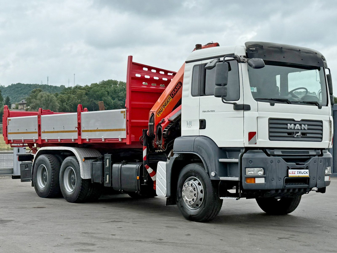 MAN TGA 26.400 * KIPPER 6,00m + PK 15500 * 6x4 * TOP - מזהיר, משאית מנוף: תמונה 3 MAN TGA 26.400 * KIPPER 6,00m + PK 15500 * 6x4 * TOP - מזהיר, משאית מנוף: תמונה 3