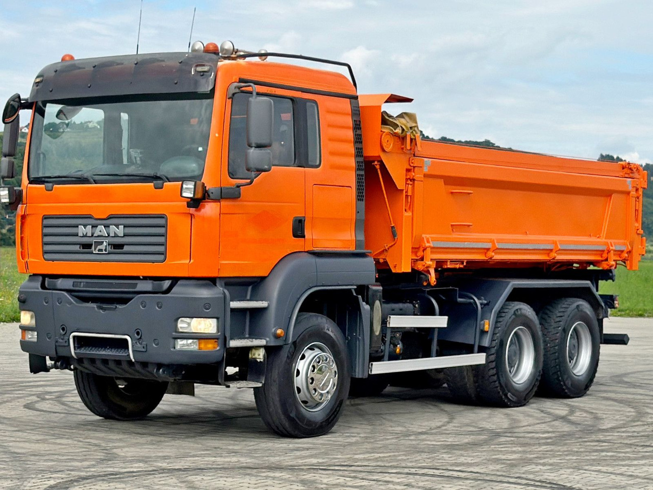 MAN TGA 33.440 * KIPPER 5,10 m + BORDMATIC / 6x4*TOP - מזהיר, משאית מנוף: תמונה 5 MAN TGA 33.440 * KIPPER 5,10 m + BORDMATIC / 6x4*TOP - מזהיר, משאית מנוף: תמונה 5
