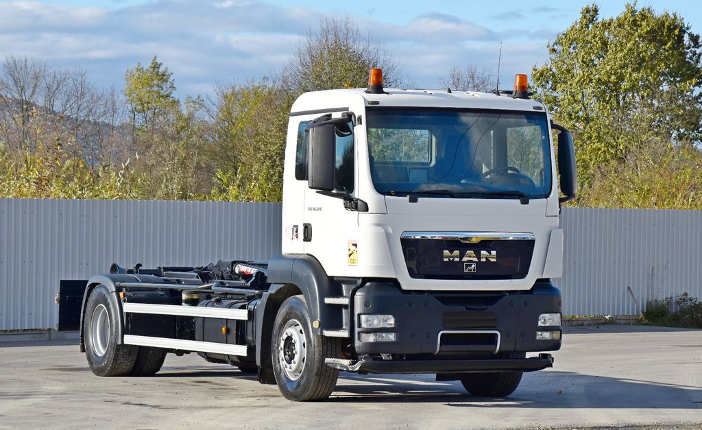 MAN TGS 18.320 Abrollkipper * Top Zustand! MAN TGS 18.320 Abrollkipper * Top Zustand! - משאית הרמת וו: תמונה 2 MAN TGS 18.320 Abrollkipper * Top Zustand! MAN TGS 18.320 Abrollkipper * Top Zustand! - משאית הרמת וו: תמונה 2