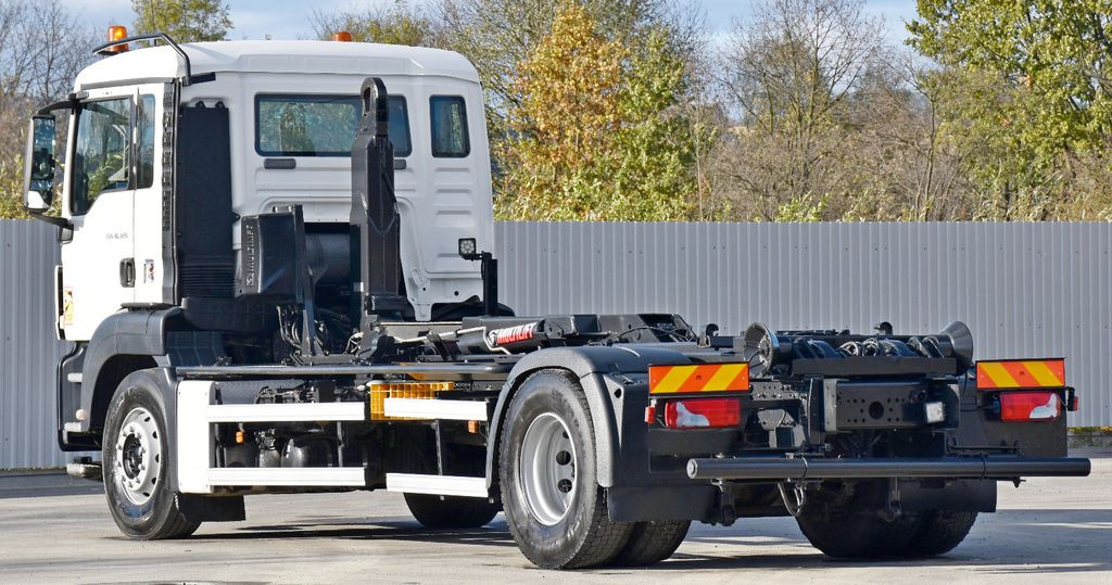 MAN TGS 18.320 Abrollkipper * Top Zustand! MAN TGS 18.320 Abrollkipper * Top Zustand! - משאית הרמת וו: תמונה 4 MAN TGS 18.320 Abrollkipper * Top Zustand! MAN TGS 18.320 Abrollkipper * Top Zustand! - משאית הרמת וו: תמונה 4