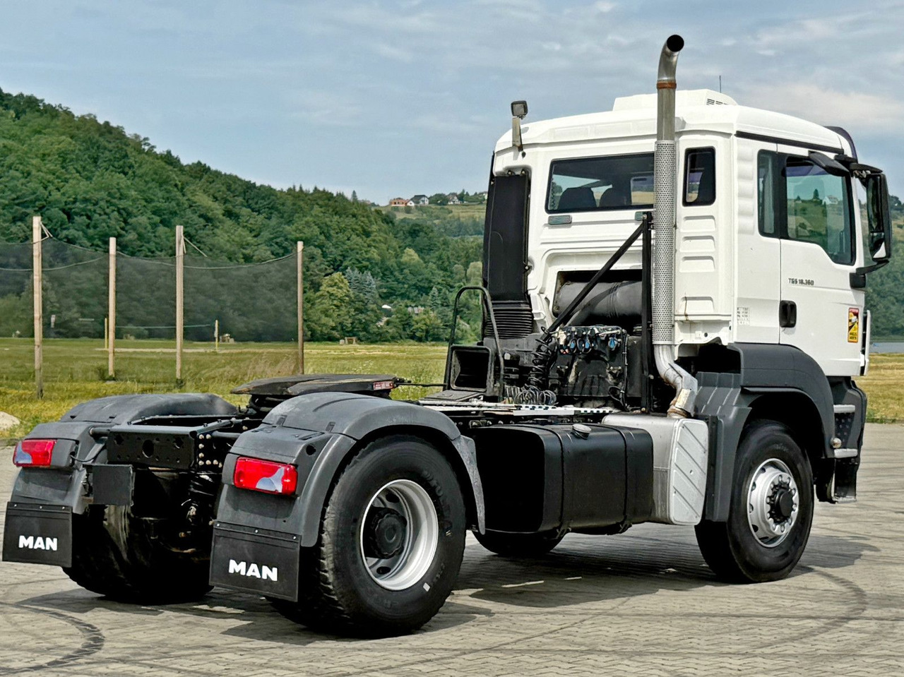 MAN TGS 18.360 * Sattelzugmaschine * 4x4 * TOP - יחידת טרקטור: תמונה 4 MAN TGS 18.360 * Sattelzugmaschine * 4x4 * TOP - יחידת טרקטור: תמונה 4