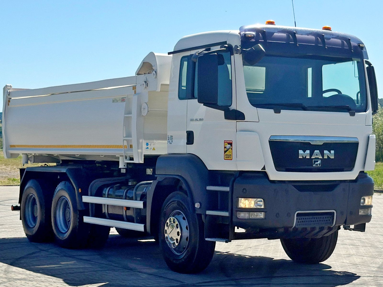 MAN TGS 26.360 Kipper 5,20 m + BORDMATIC / 6x4 - מזהיר, משאית מנוף: תמונה 4 MAN TGS 26.360 Kipper 5,20 m + BORDMATIC / 6x4 - מזהיר, משאית מנוף: תמונה 4