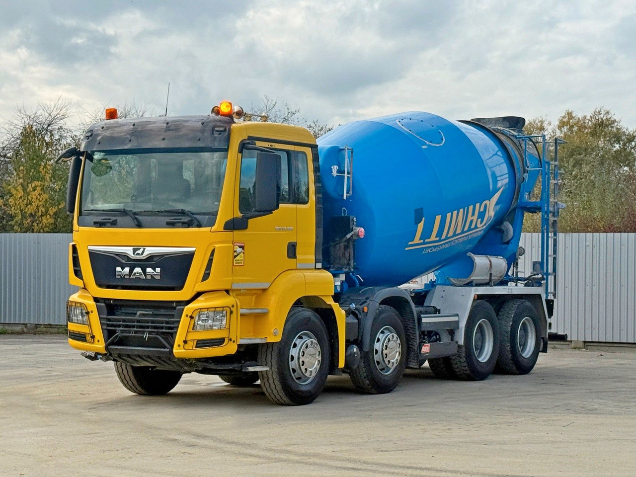 MAN TGS 32.420 * BETONMISCHER / 8x4 - משאית מערבלת בטון: תמונה 2 MAN TGS 32.420 * BETONMISCHER / 8x4 - משאית מערבלת בטון: תמונה 2