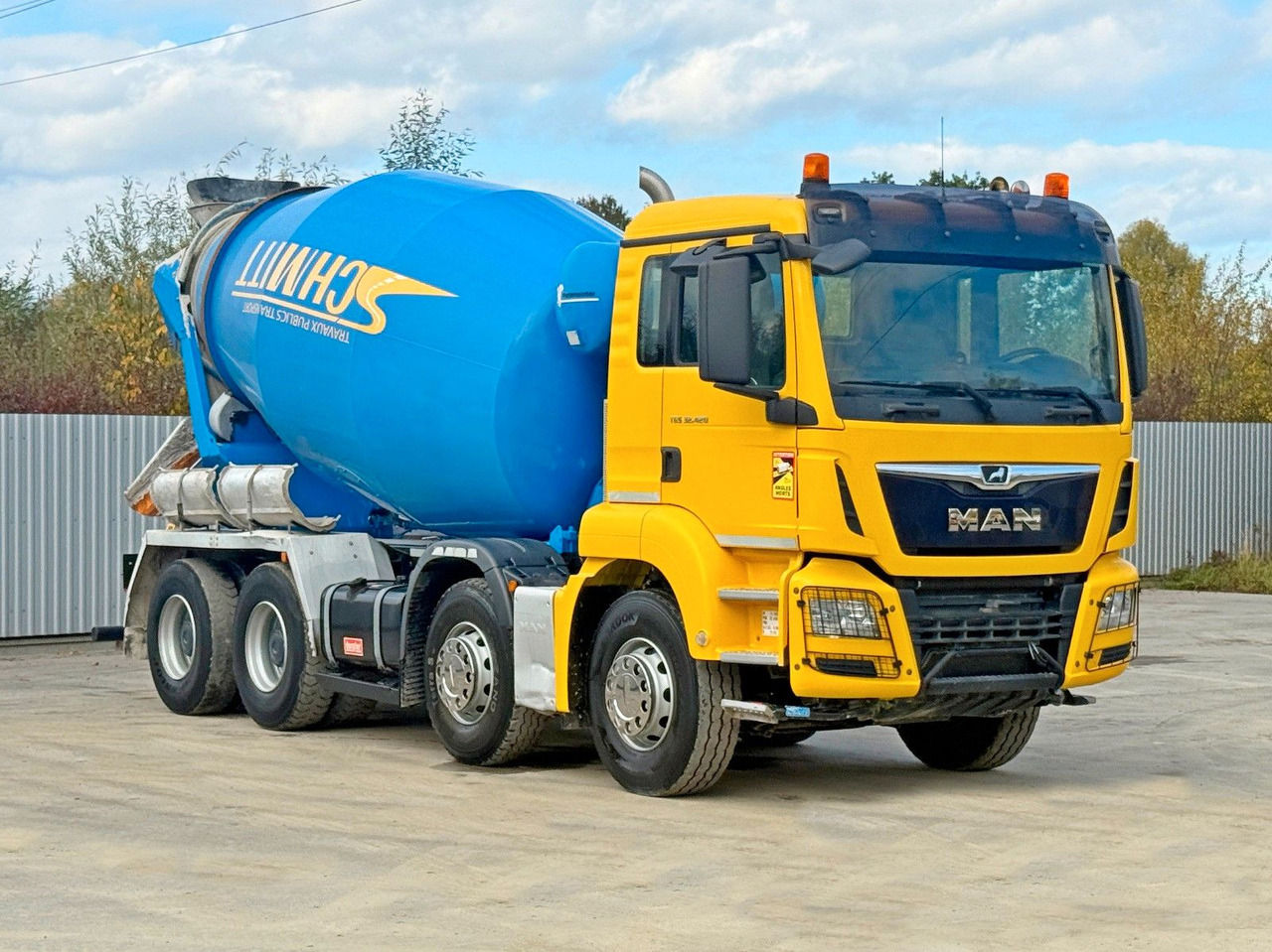 MAN TGS 32.420 * BETONMISCHER / 8x4 - משאית מערבלת בטון: תמונה 1 MAN TGS 32.420 * BETONMISCHER / 8x4 - משאית מערבלת בטון: תמונה 1