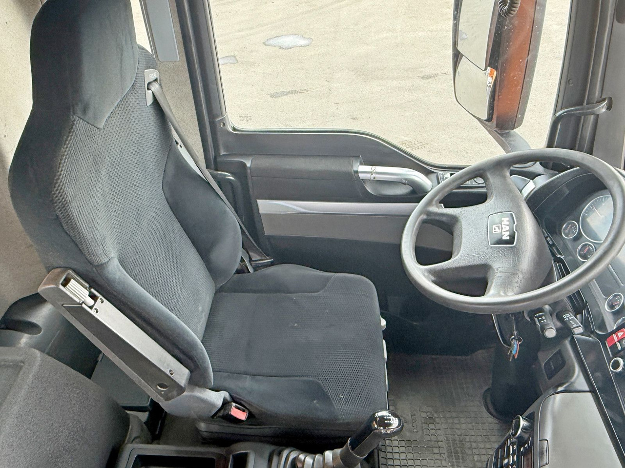 מזהיר MAN TGS 35.360 KIPPER * 8x6 * TOPZUSTAND: תמונה 9 מזהיר MAN TGS 35.360 KIPPER * 8x6 * TOPZUSTAND: תמונה 9