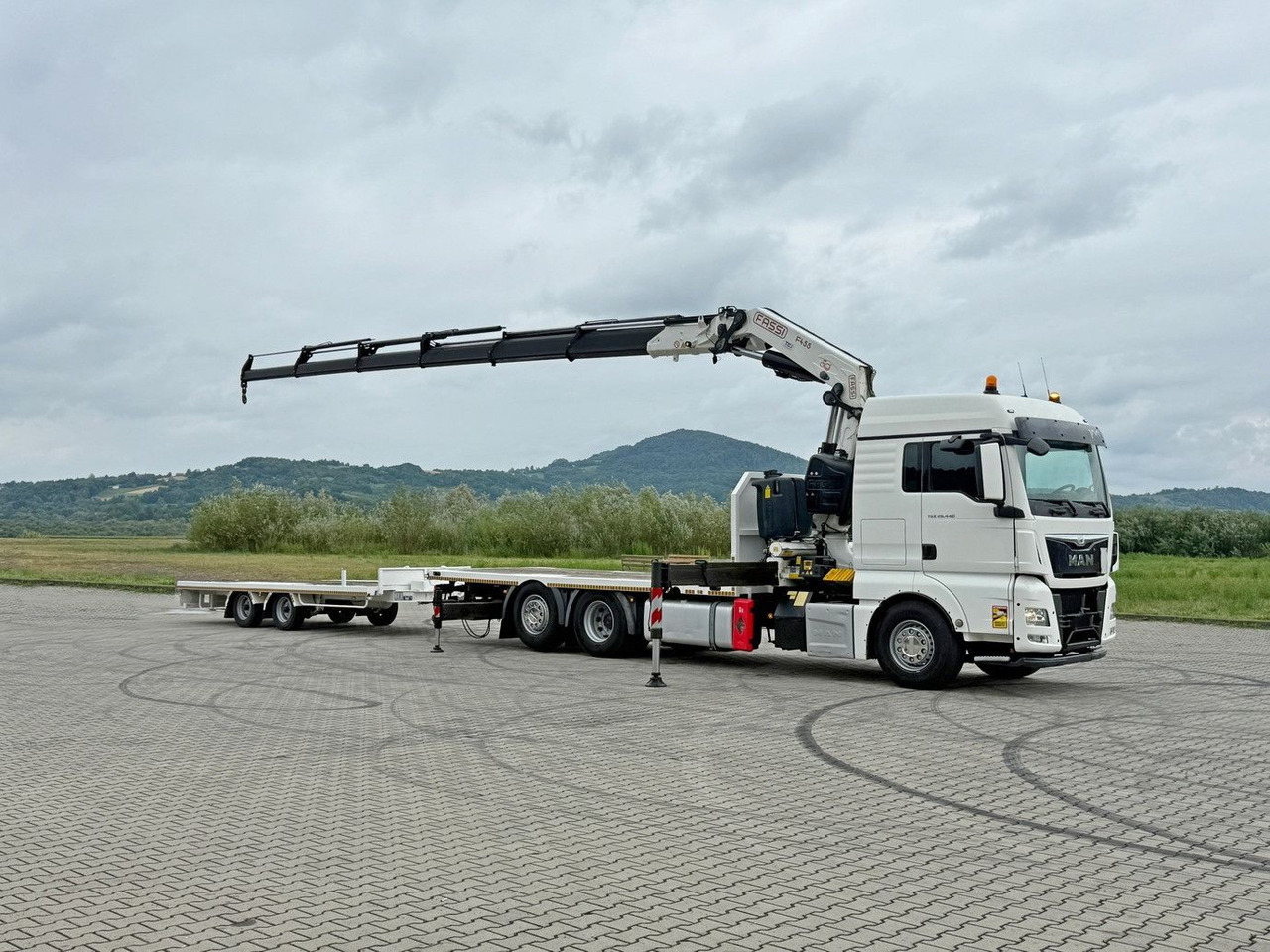MAN TGX 26.440 * FASSI F455A.2.26E + FUNK + Anhänger - משאית מנוף: תמונה 2 MAN TGX 26.440 * FASSI F455A.2.26E + FUNK + Anhänger - משאית מנוף: תמונה 2