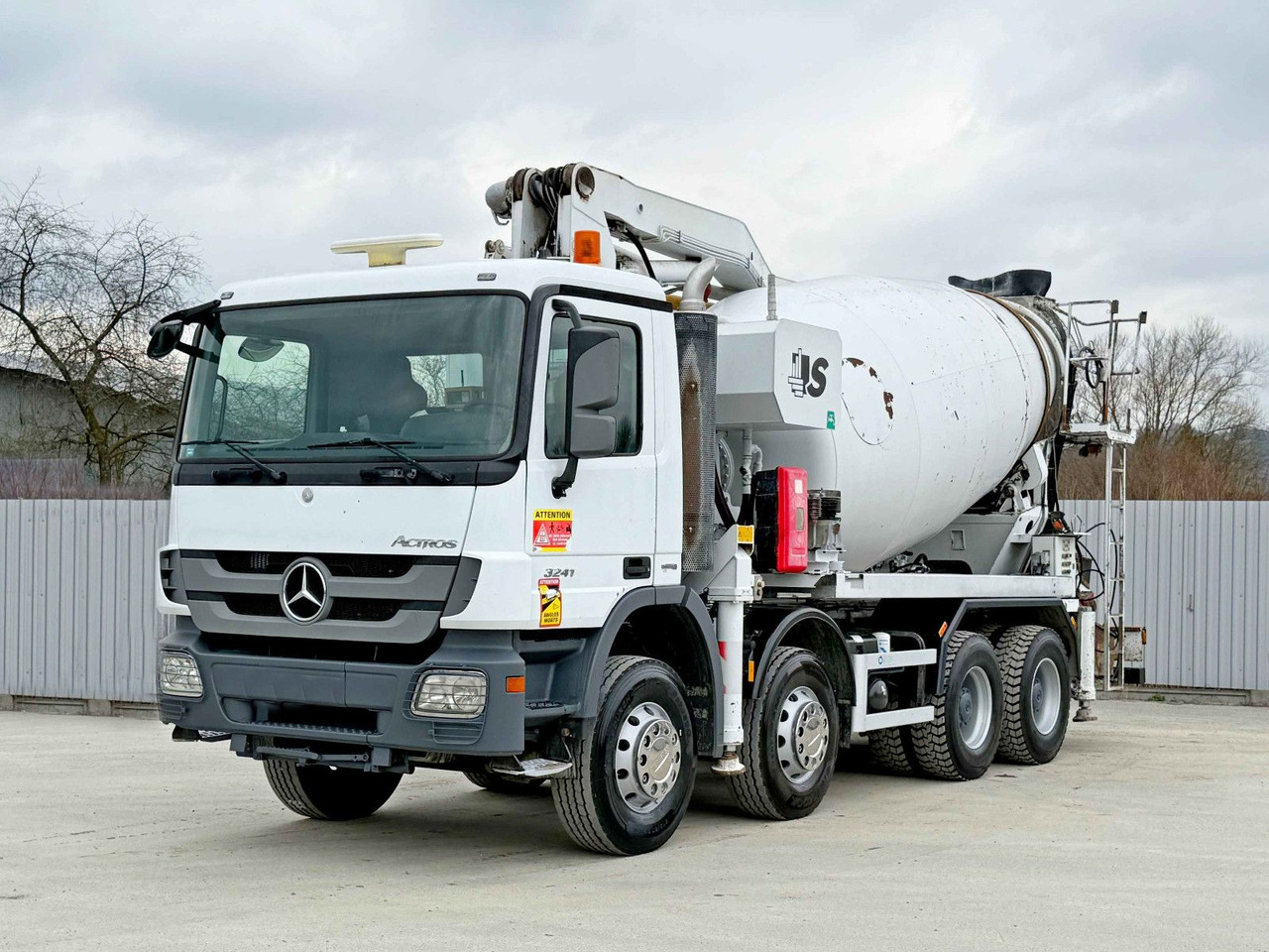 Mercedes-Benz ACTROS 3241 * Betonpumpe 24 m + FUNK / 8x4 - משאית משאבת בטון: תמונה 2 Mercedes-Benz ACTROS 3241 * Betonpumpe 24 m + FUNK / 8x4 - משאית משאבת בטון: תמונה 2