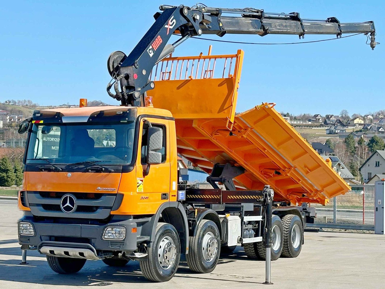 Mercedes-Benz ACTROS 3241 * HIAB 322 EP-4 HIDUO + FUNK / 8x4 - מזהיר, משאית מנוף: תמונה 3 Mercedes-Benz ACTROS 3241 * HIAB 322 EP-4 HIDUO + FUNK / 8x4 - מזהיר, משאית מנוף: תמונה 3
