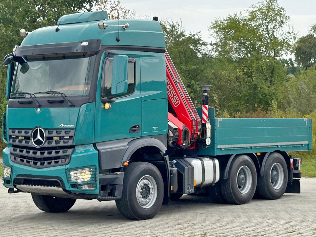 Mercedes-Benz AROCS 2548* FASSI F245A.0.24 E + FUNK / 6x4 *TOP - משאית מנוף: תמונה 3 Mercedes-Benz AROCS 2548* FASSI F245A.0.24 E + FUNK / 6x4 *TOP - משאית מנוף: תמונה 3